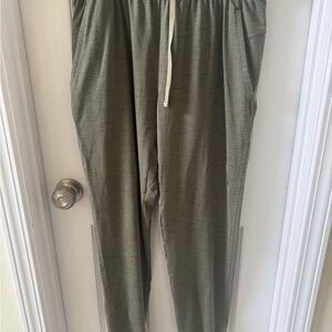 Nike Men's Olive Joggers